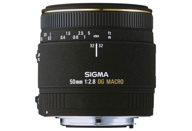 Sigma 50mm f/2.8 EX DG 