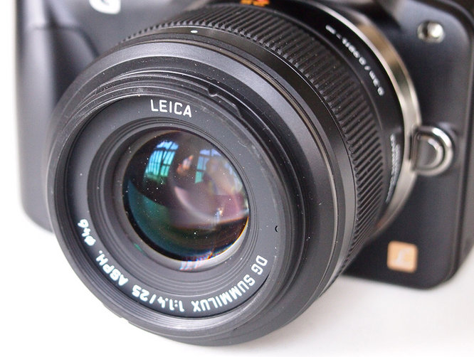 leica-25mm-front-close