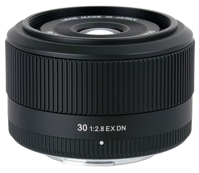 30mm f/2.8 EX DN 30mm f/2.8 EX DN