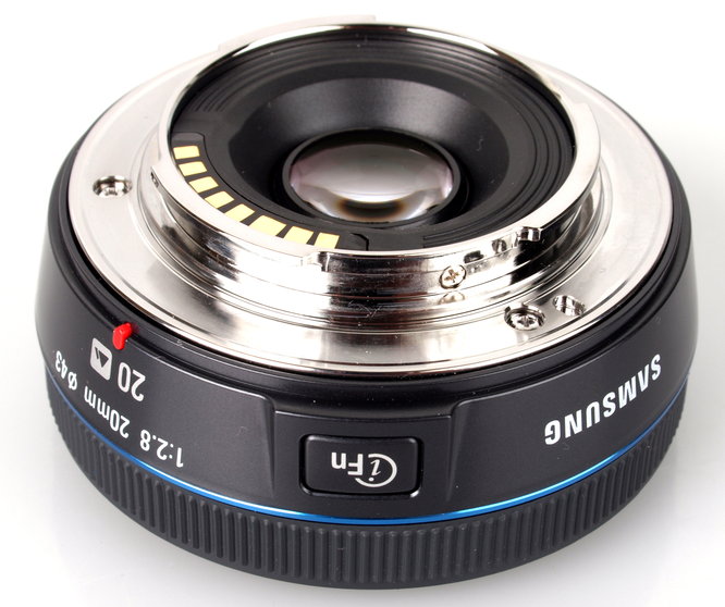 Samsung 20mm f/2.8 NX iFunction Pancake