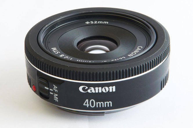 Canon EF 40mm f/2.8 STM