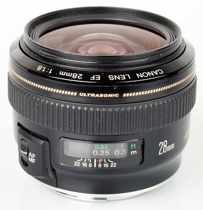 Canon EF 28mm f/1.8 USM