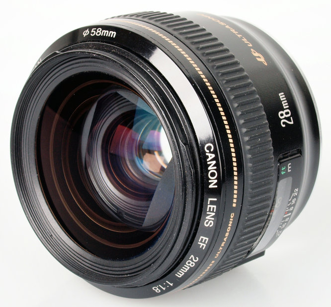 Canon EF 28mm f/1.8 USM