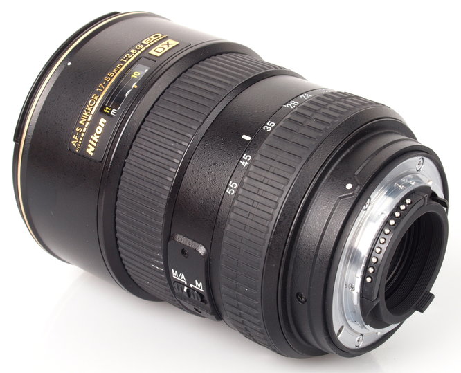 Nikon AF-S DX 17-55mm f/2.8G