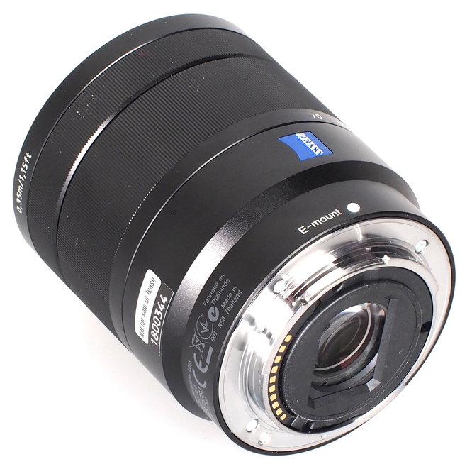 Sony Carl Zeiss Vario Tessar E 16 70mm F4 ZA OSS Lens (6)