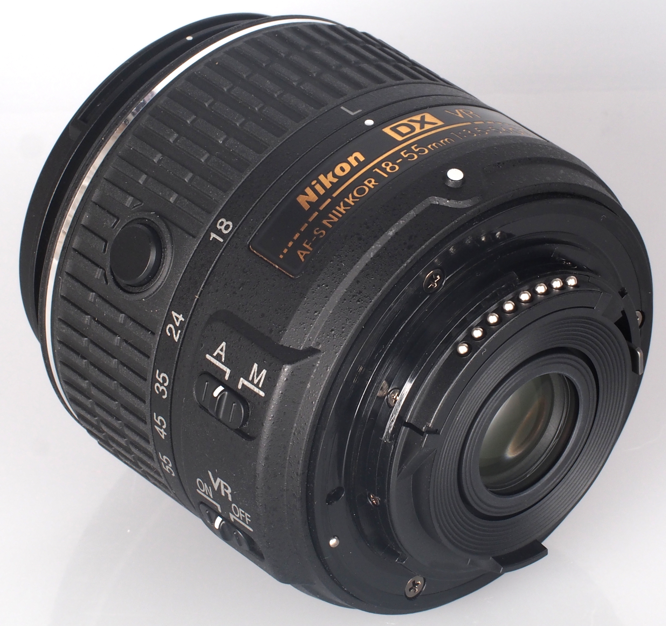 Nikon AF-S DX Nikkor 18?55mm f/3.5?5.6G VR II Lens Review