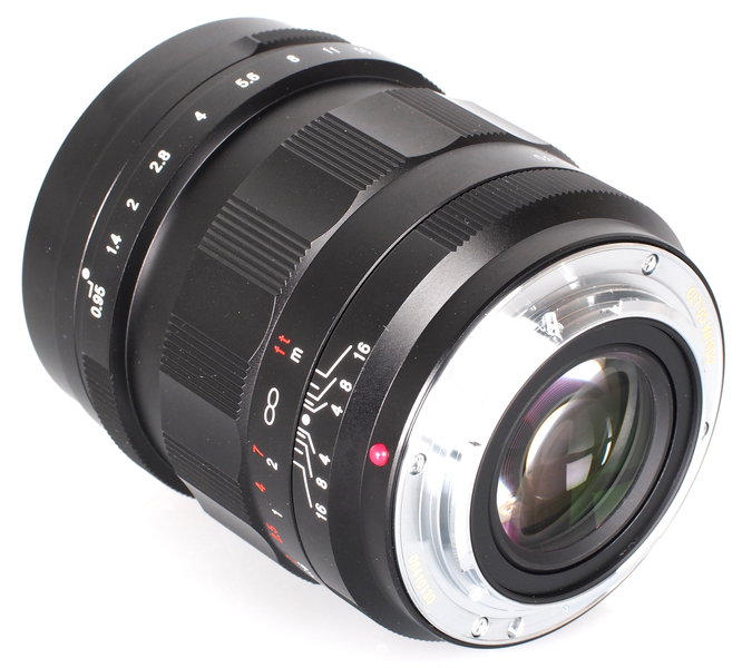 Voigtlander Nokton 25mm F0 95 Mft Type2 Black (8)