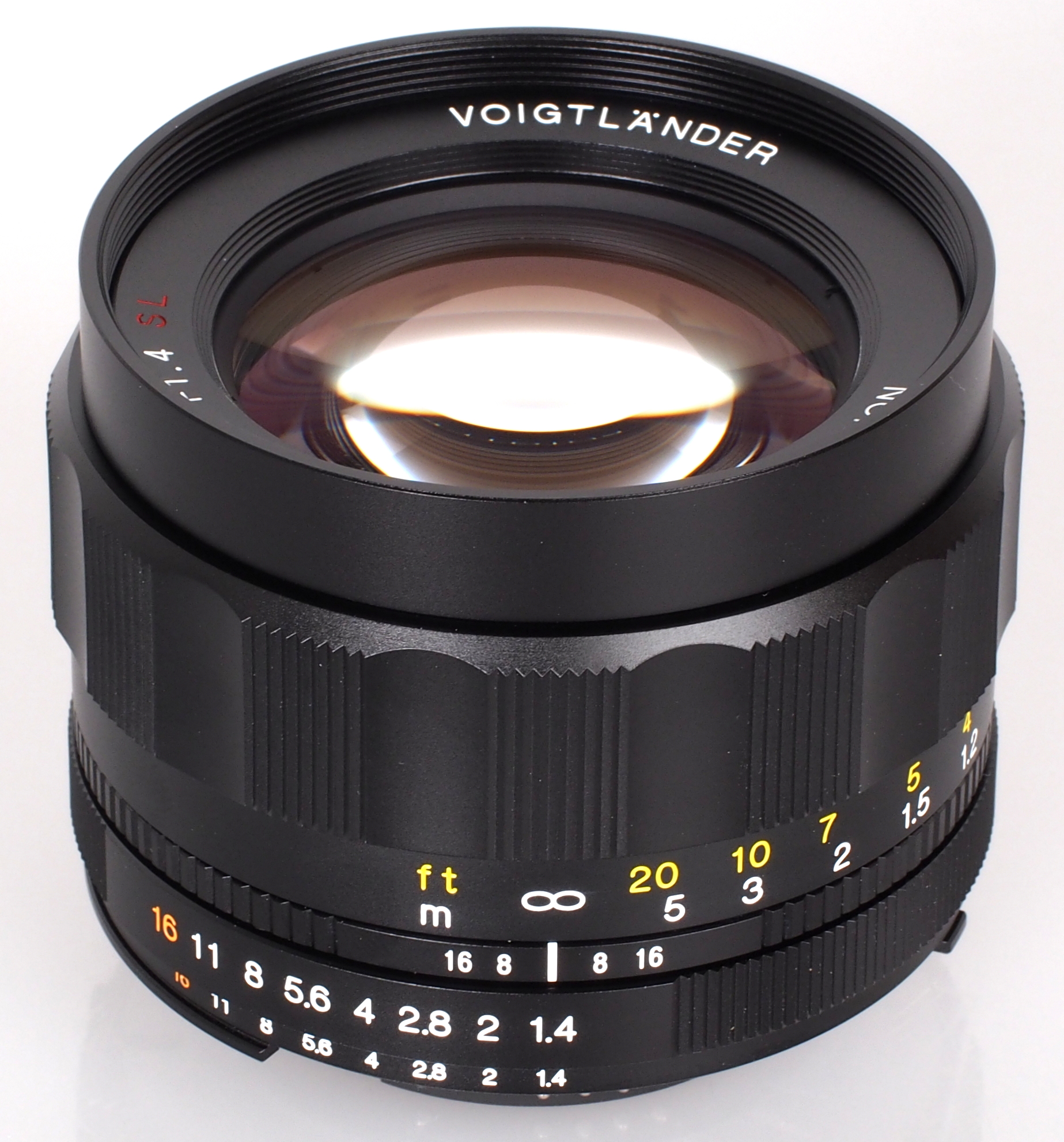 Voigtlander Nokton 58mm f/1.4 SL II Lens Review