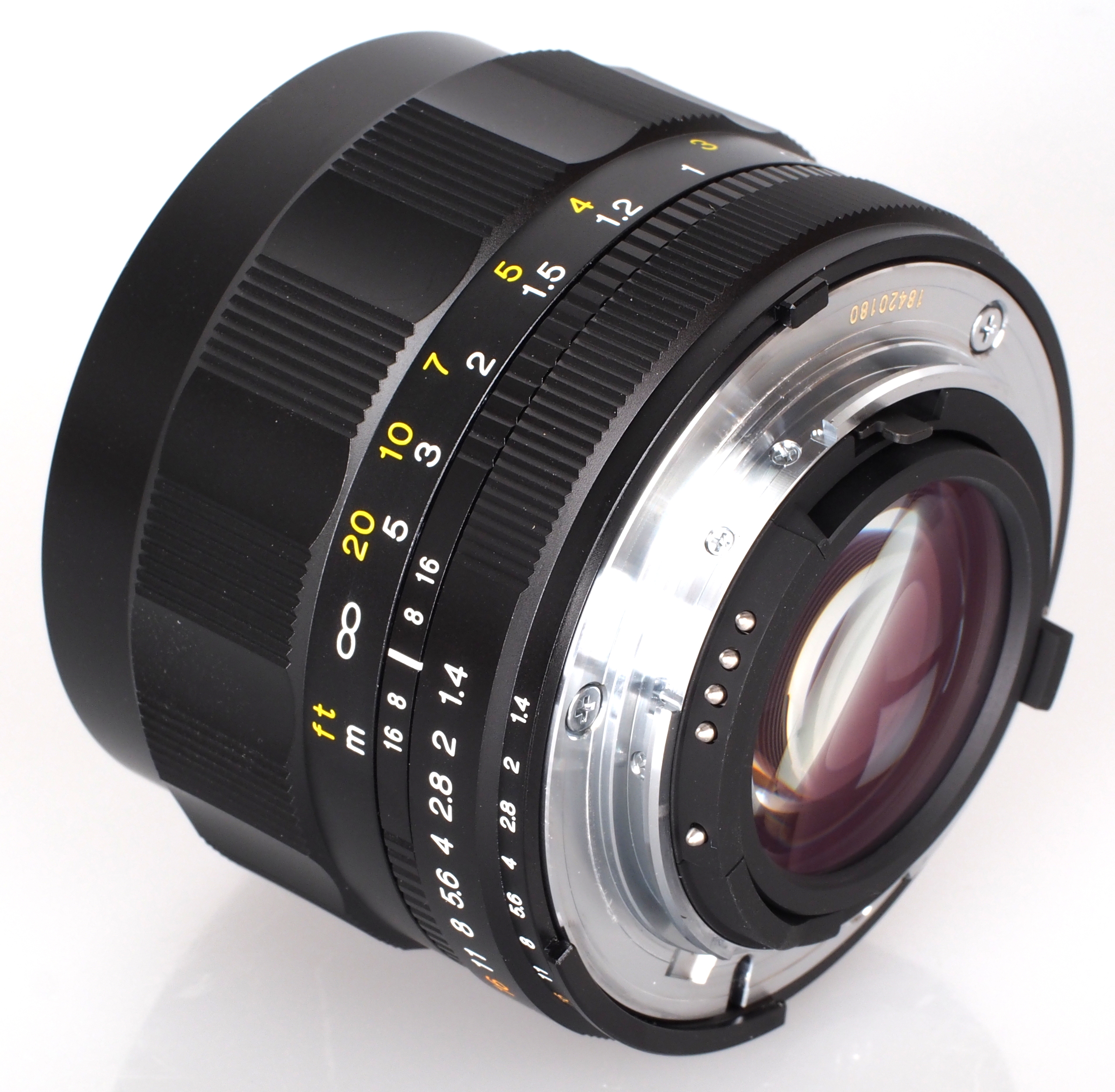 Voigtlander Nokton 58mm f/1.4 SL II Lens Review