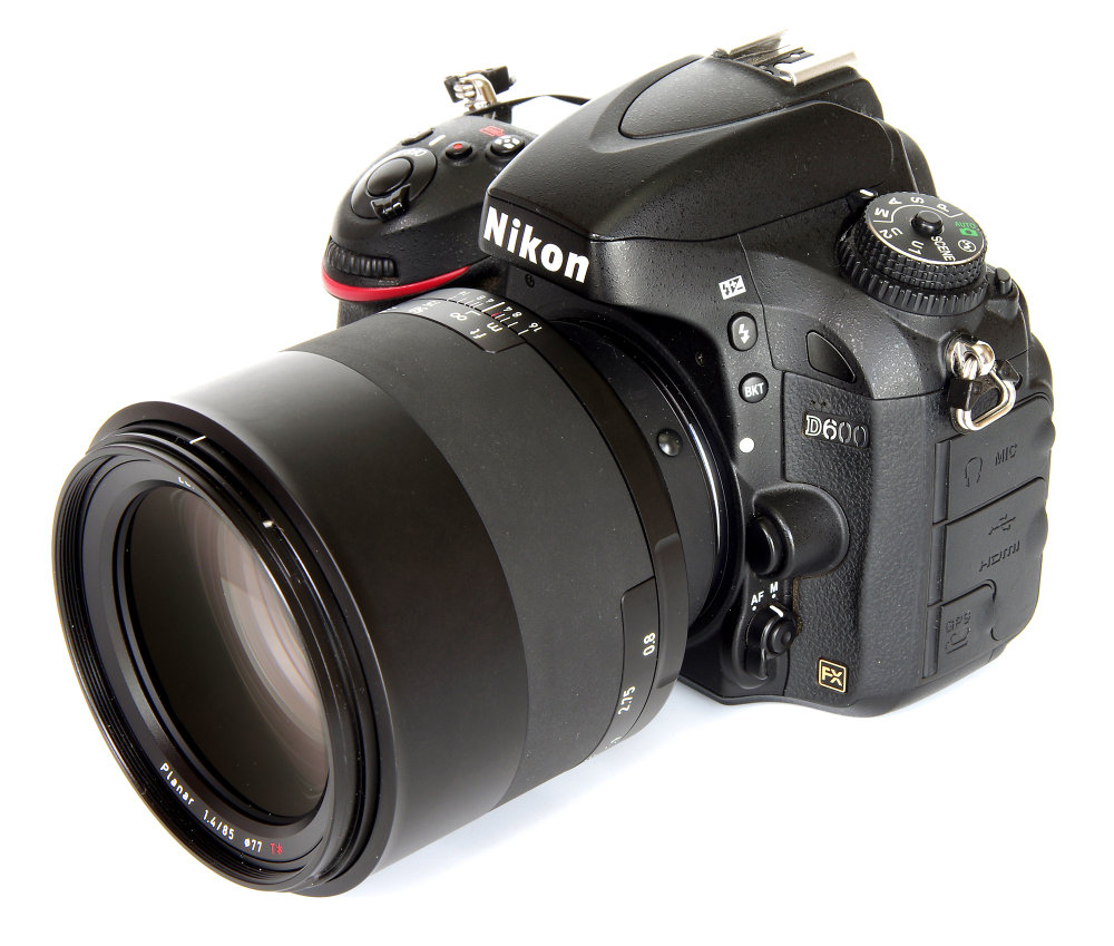 Zeiss Milvus 85mm F1,4 Without Lenshood On Nikon D600