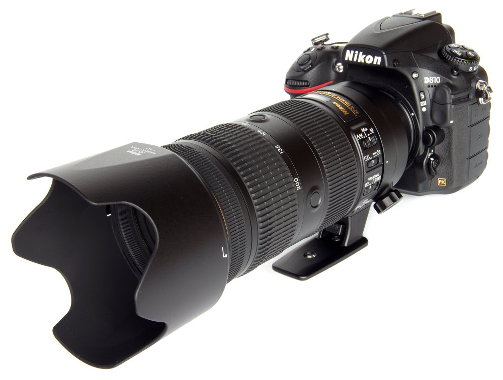 Nikkor 70 200mm F2,8 Fl Ed Vr With Hood On Nikon D810