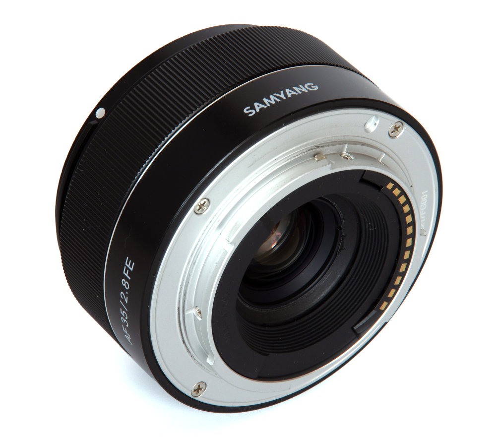 Samyang 35mm F2,8 Rear Oblique View