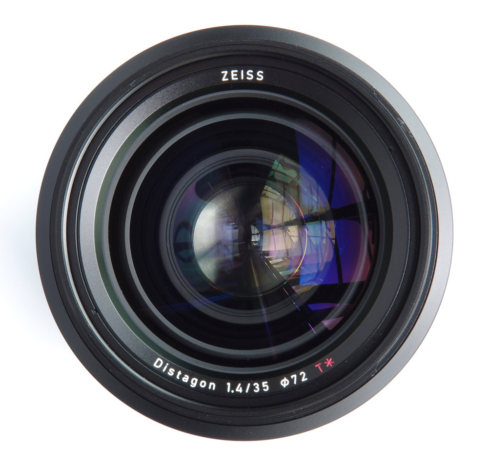 Zeiss Milvus 35mm F1,4 Front Element View