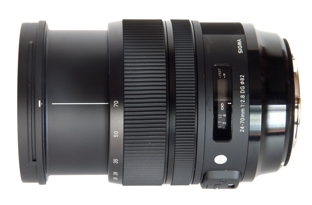 Sigma 24 70mm F2,8 Art Top View No Hood At 70mm