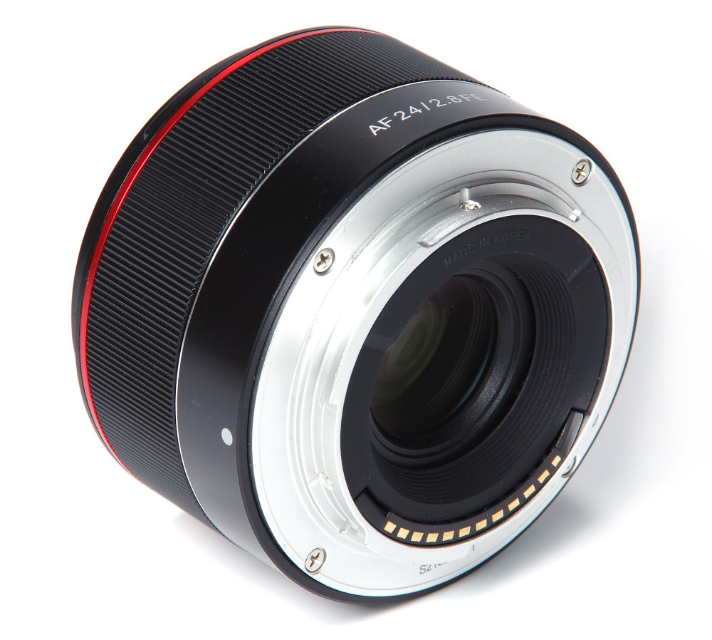 Samyang Af 24mm F2,8 Fe Rear Oblique View