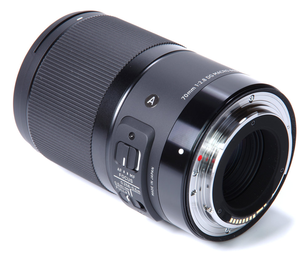 Sigma Af 70mm F2,8 Dg Macro Art Lens Rear Oblique View